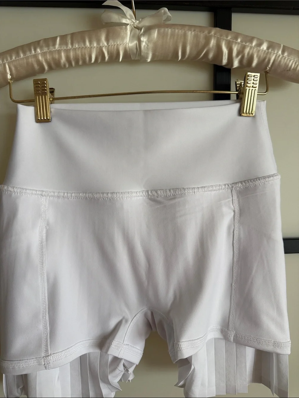 Alo Yoga Crisp White Varsity Pleated Skater Skirt S